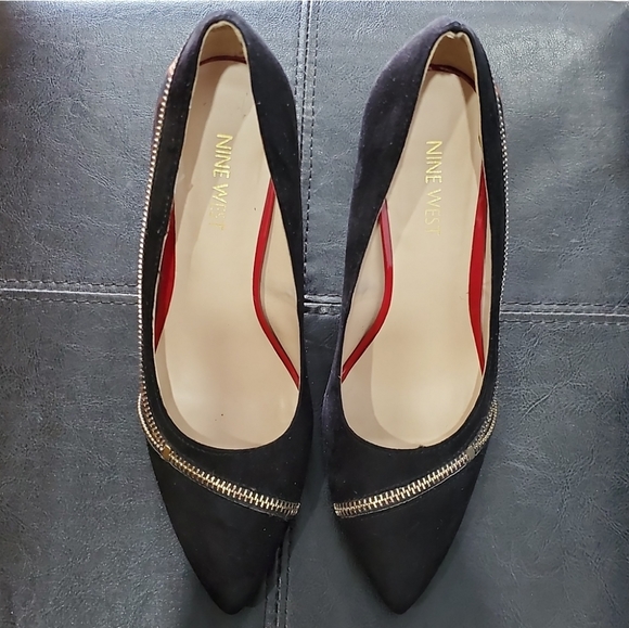 Nine West Pointy Toe Pumps - Picture 4 of 4